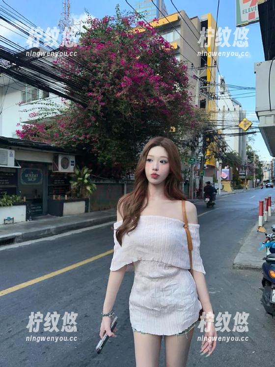 17c吃瓜的内容，每次观看都让我忍不住想说些奇怪的话。