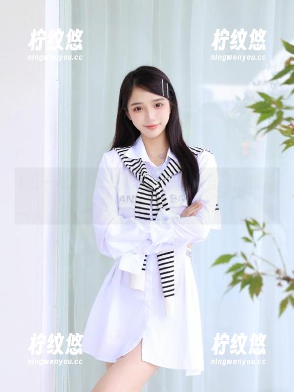 我点开了五一吃瓜官网的链接，却被无尽的瓜吸引住了