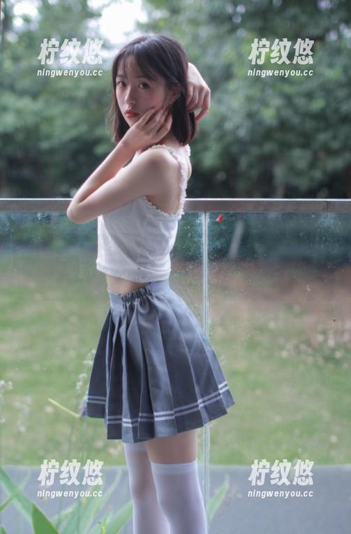 吃瓜网苹果版，这个朝阳下的瓜到底甜不甜？