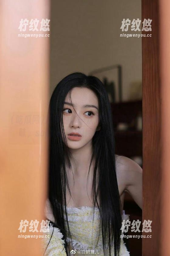 首页的每一次刷新都透着一股趣味，sorry，吃瓜网app又搞事情了