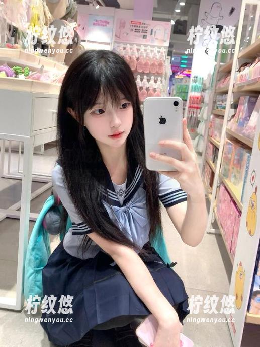 吃瓜网红 吃瓜网红今天居然直达了影视圈的一小波暗流,咱们围坐这边慢慢聊唠。