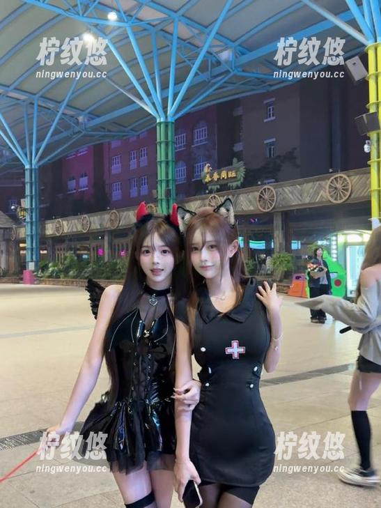 有了“黑料不打样”app，瓜不只吃了，还能随时补充情绪剂！